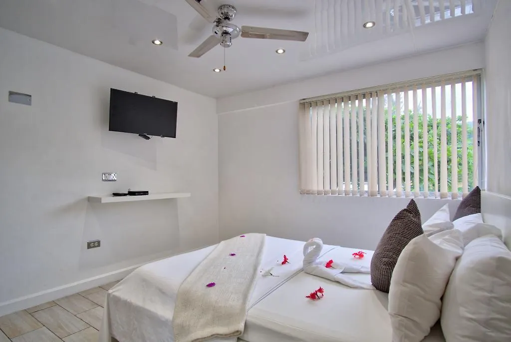 Modern Eshae Living Apartment Ocho Rios Jamajka